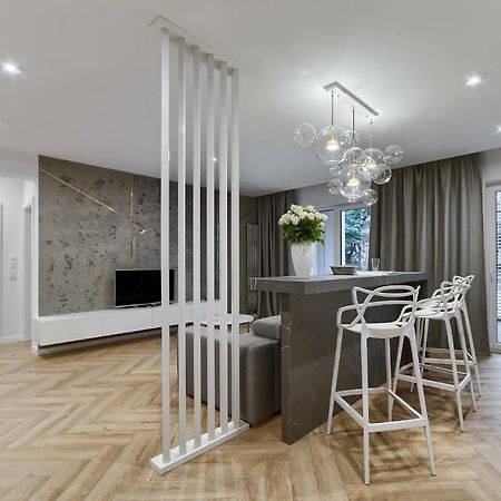 Apartament Delux พอซนาน ภายนอก รูปภาพ